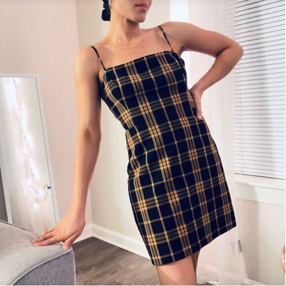 Aritzia Wilfred New Classic Isabelle Check Plaid Mini Dress Black Yellow Size 8 - Picture 2 of 7